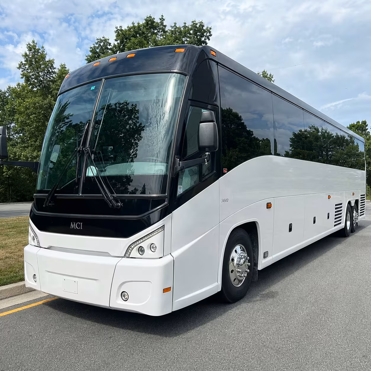 new york city charter buses for school sports and corporate trips